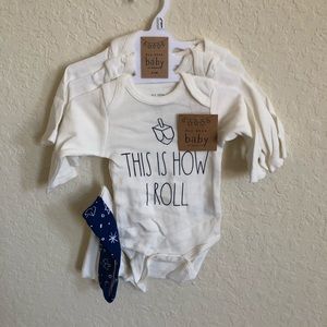 RAE DUNN 3pk Long Sleeve Bodysuit Set With hat